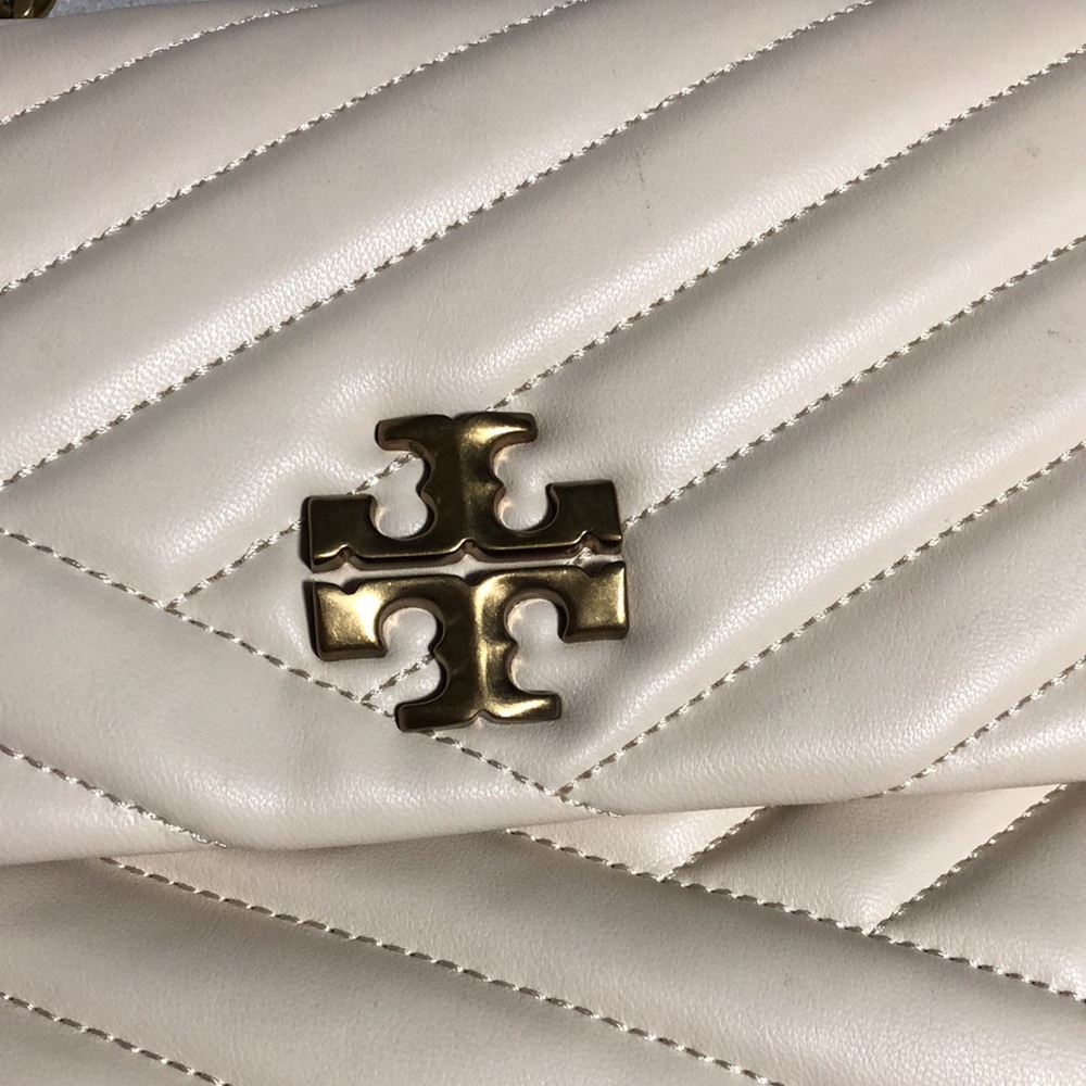 Tory Burch Kira Chevron Leather Shoulder Bag - Picture 6 of 7
